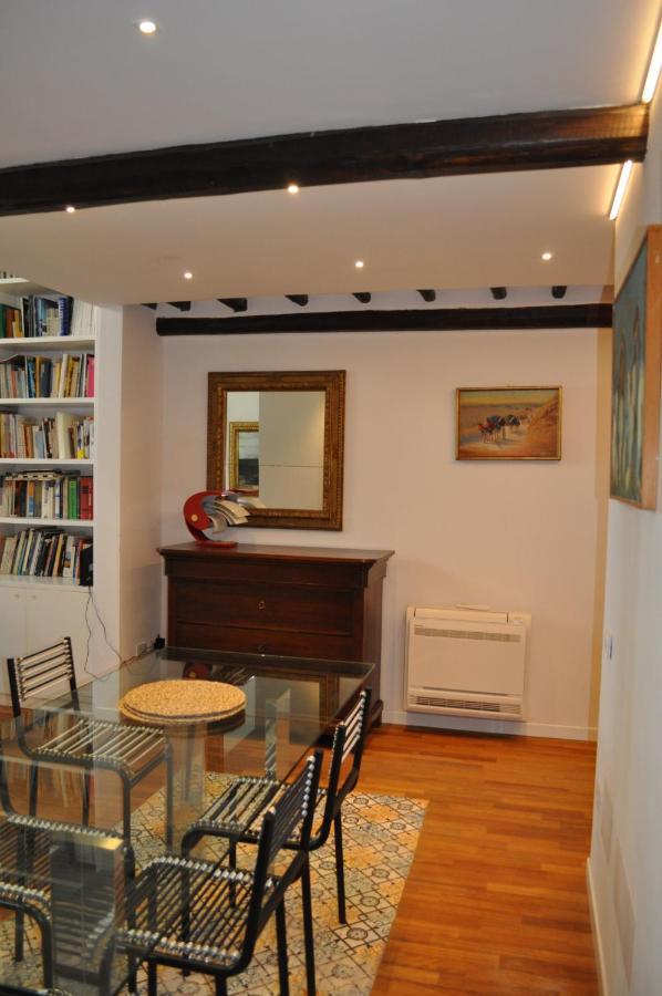 Casa Di Mario In Centro Storico Con Due Da Letto E Terrazze Appartement *